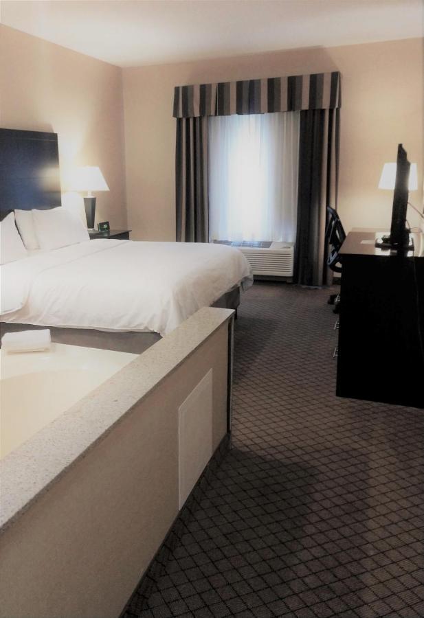 Holiday Inn Express Plymouth By Ihg Εξωτερικό φωτογραφία