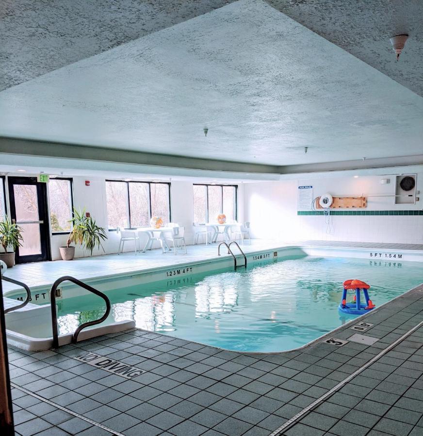Holiday Inn Express Plymouth By Ihg Εξωτερικό φωτογραφία