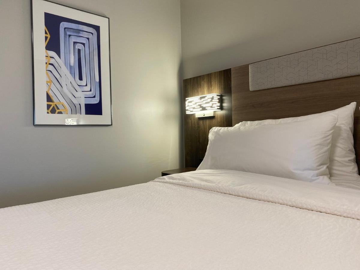 Holiday Inn Express Plymouth By Ihg Εξωτερικό φωτογραφία
