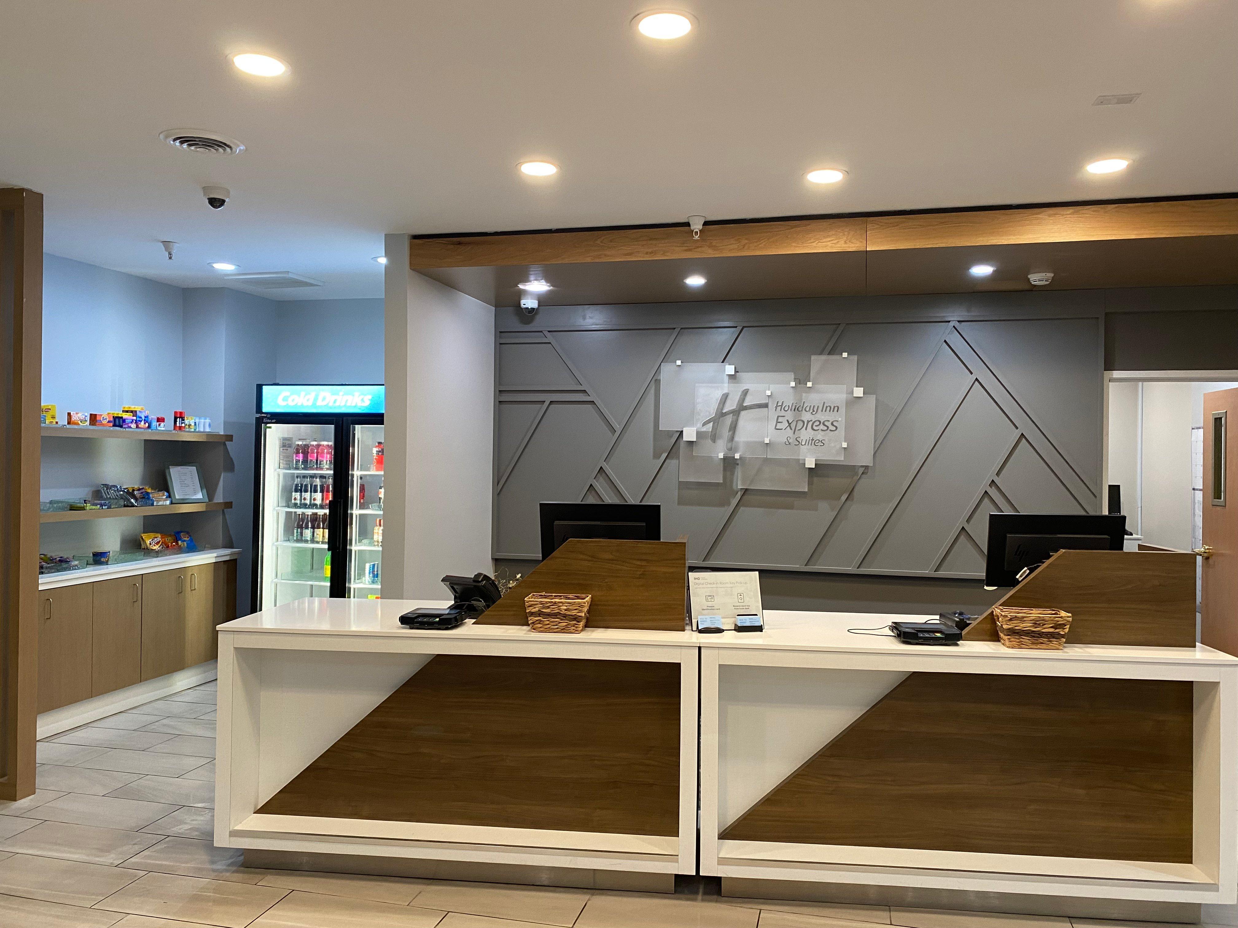 Holiday Inn Express Plymouth By Ihg Εξωτερικό φωτογραφία